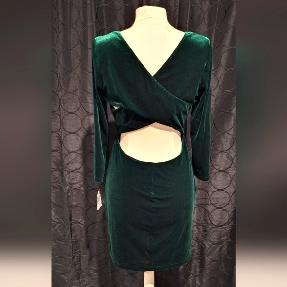 NWT Teeze me long-sleeved Dress - Picture 3 of 5